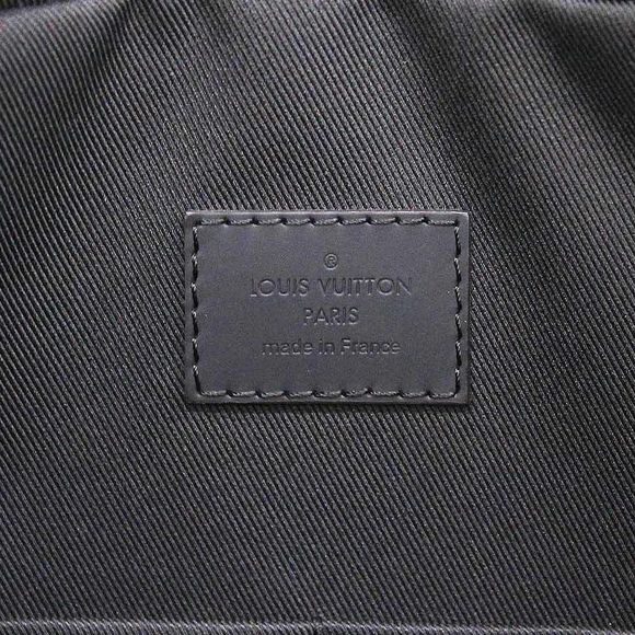 Louis Vuitton Damier Jake Messenger MM - Picture 7 of 7